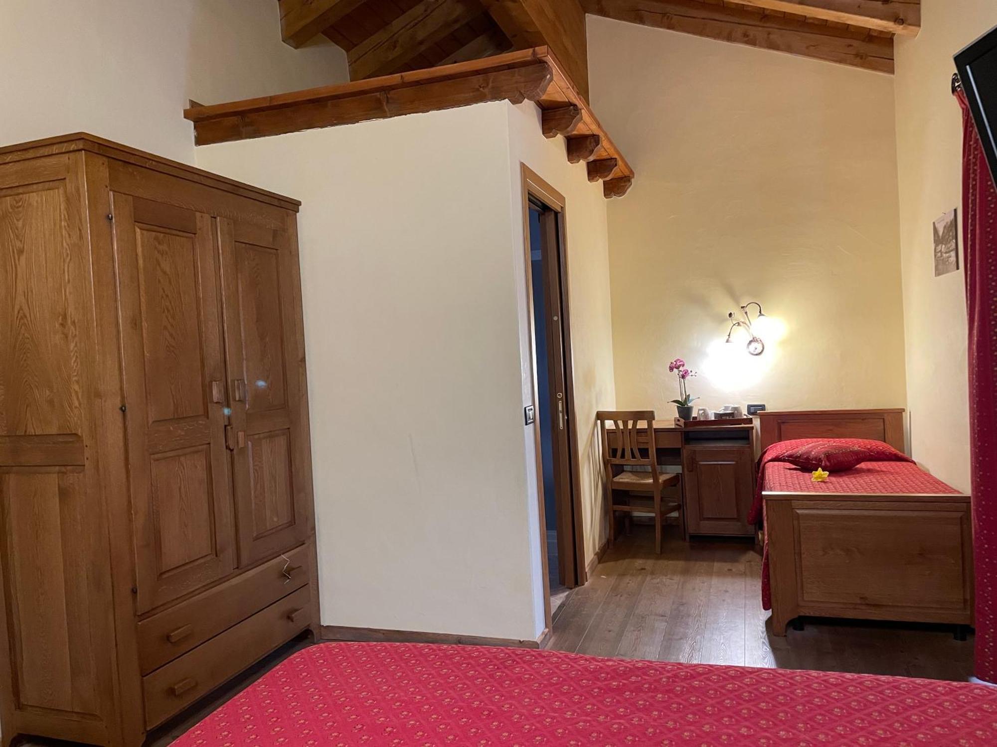 Hotel Le Petit Abri Champoluc Kültér fotó